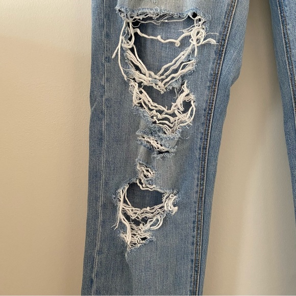 American Eagle Outfitters Women’s Mid-rise Distressed Tom Girl Jeans Light Wash - Picture 9 of 14